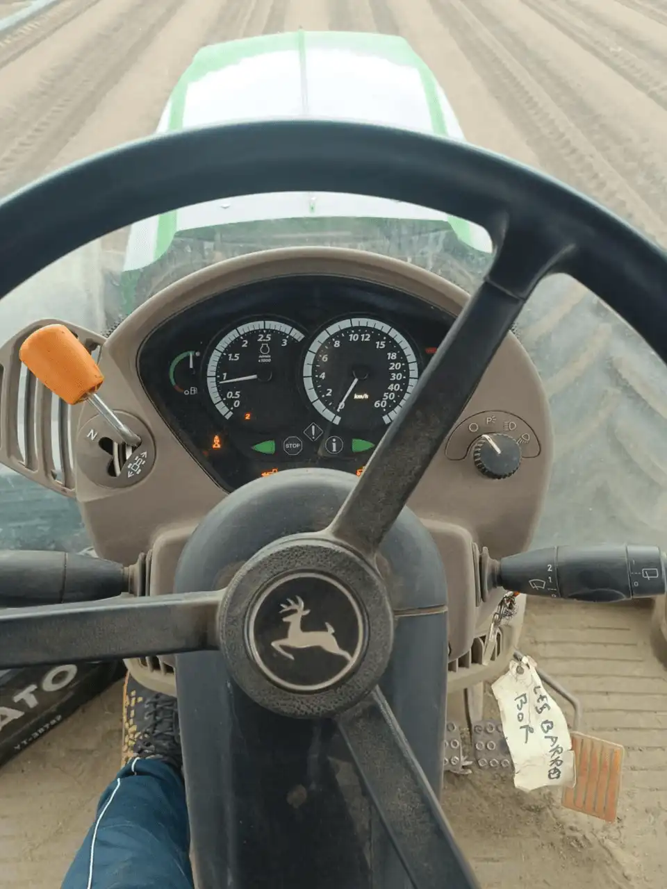 Image JOHN DEERE 6130R